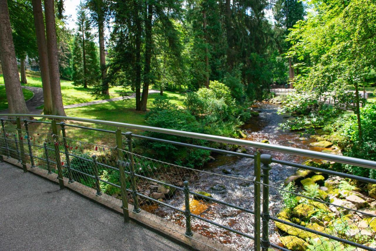 Gaestehaus Kuehnle Lägenhet Bad Wildbad Exteriör bild