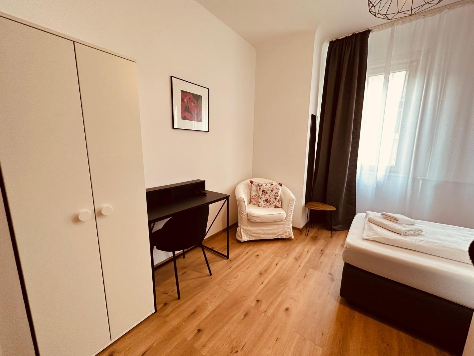 Gaestehaus Kuehnle Bad Wildbad Exteriör bild