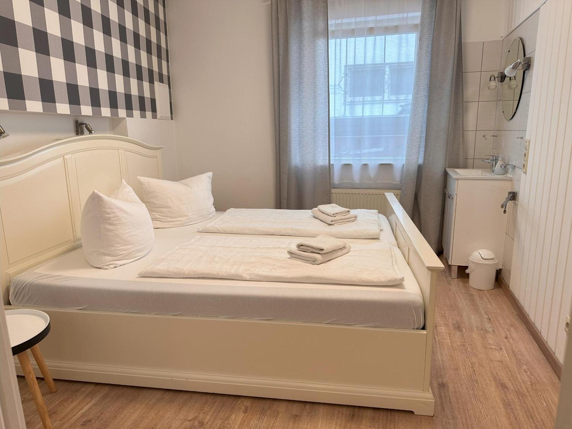 Gaestehaus Kuehnle Bad Wildbad Rum bild
