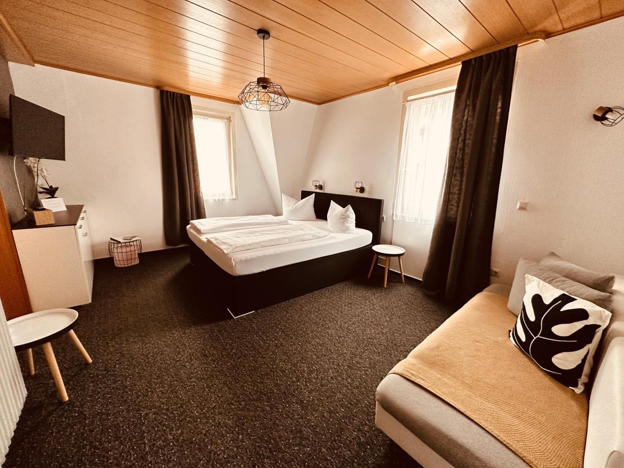 Gaestehaus Kuehnle Bad Wildbad Rum bild